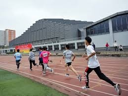 摆牌的艺术：为什么“头道”放一对A往往能奇袭对手？（摆牌策略揭秘：头道放一对A为何能出奇制胜？）