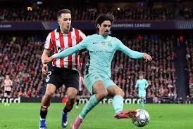 祝福！阿森纳前锋萨卡社媒官宣与相恋5年的女友求婚成功